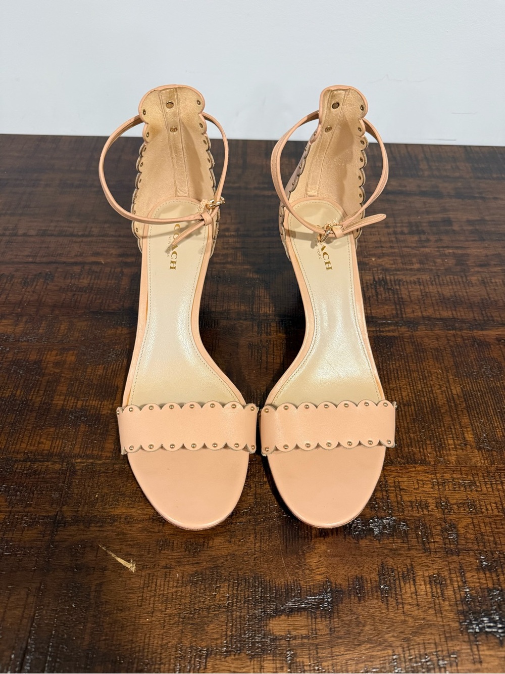 Women's Coach Monica Scalloped Leather Heels 8 Shoes